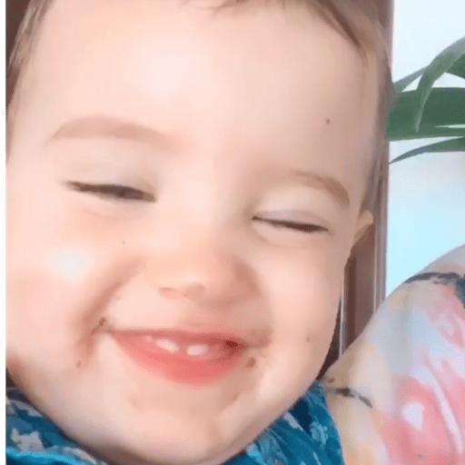Niña  7