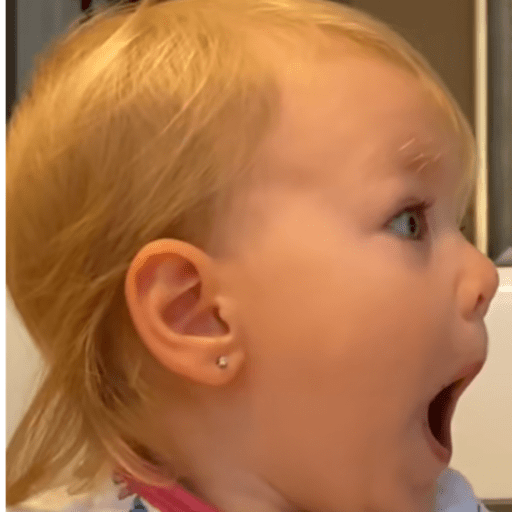 Niña  5