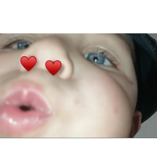 Niña  9