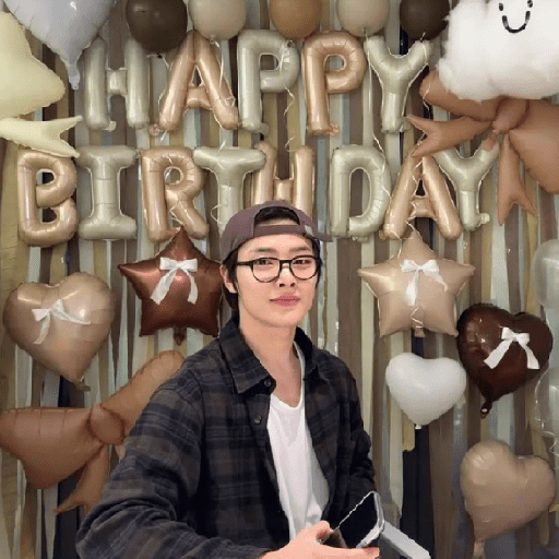 STRAY KIDS LOVE STAY #1 9
