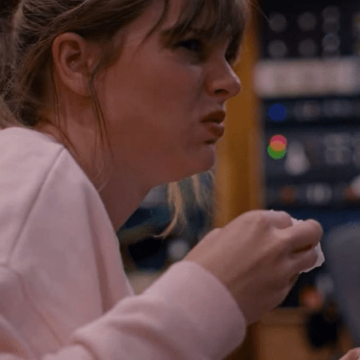 Taylor swift🩷 4