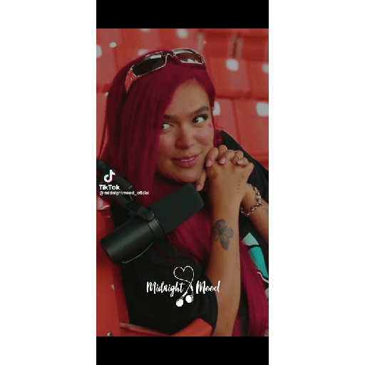 La colombiana● karol G■ 25