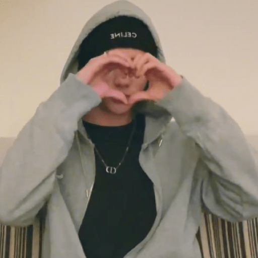 Hyunjin (13) 23
