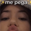 me pega