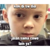 kok di sw dia
jalan sama cowo
lain ya?