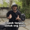 tepuk tangan untuk org tolol