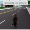 lavense la cola primero