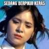 SEDANG BERPIKIR KERAS