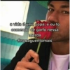 a vida é uma sopa, e eu to
comendo de garfo nessa
merda
#naoaguentomais