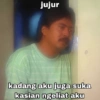 jujur kadang aku juga suka kasian ngeliat aku