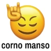 Emojis reagindo 😚 23