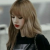 Lisa blackpink 18