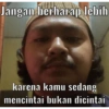Jangan berharap lebih karena kamu sedang mencintai bukan dicintai