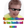 Specchio riflesso la tua faccia nel cesso