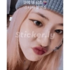 Rosé Duck Face