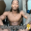 udah bercandanya? 《