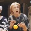 Stray Kids imitando emojis 23