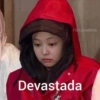 FB/LexieBlink
Devastada