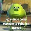yo viendo como marcelo se roba mis stikers