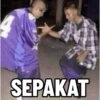 Meme sepakat 8