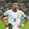 Mbappe 16
